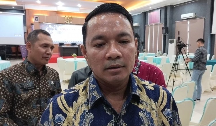 Wabup Husni Thamrin Prihatin Minimnya Perwakilan Perusahaan Ikut Hadir Dalam Acara Forum Konsultasi Publik